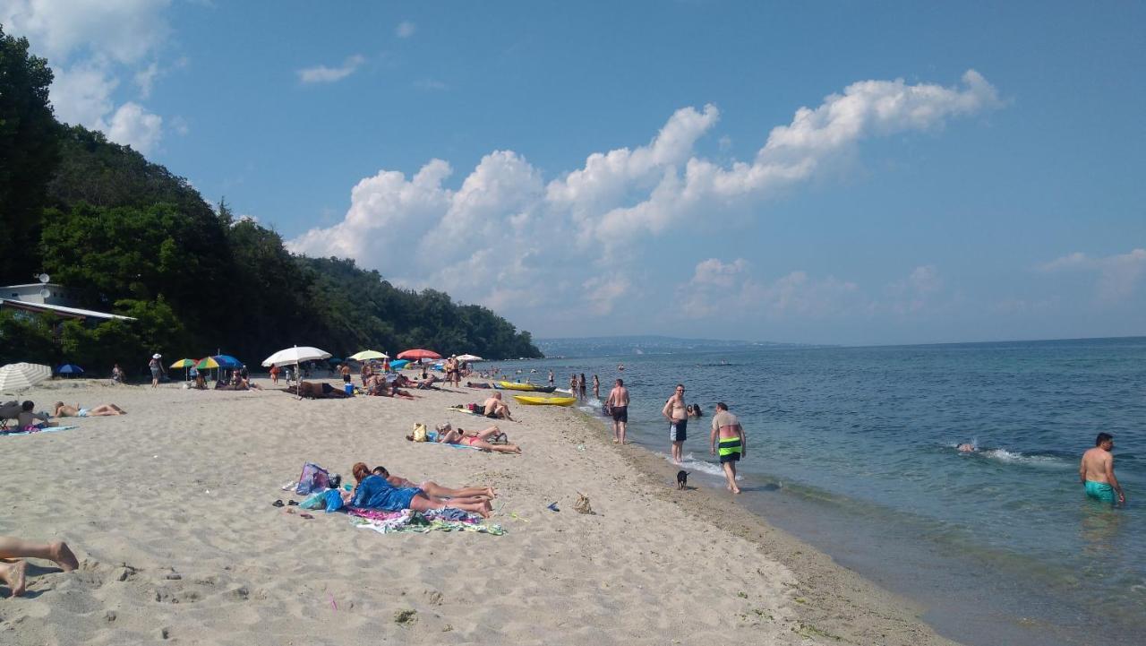 Hemingway Rooms In Happy Beach Varna Exterior photo