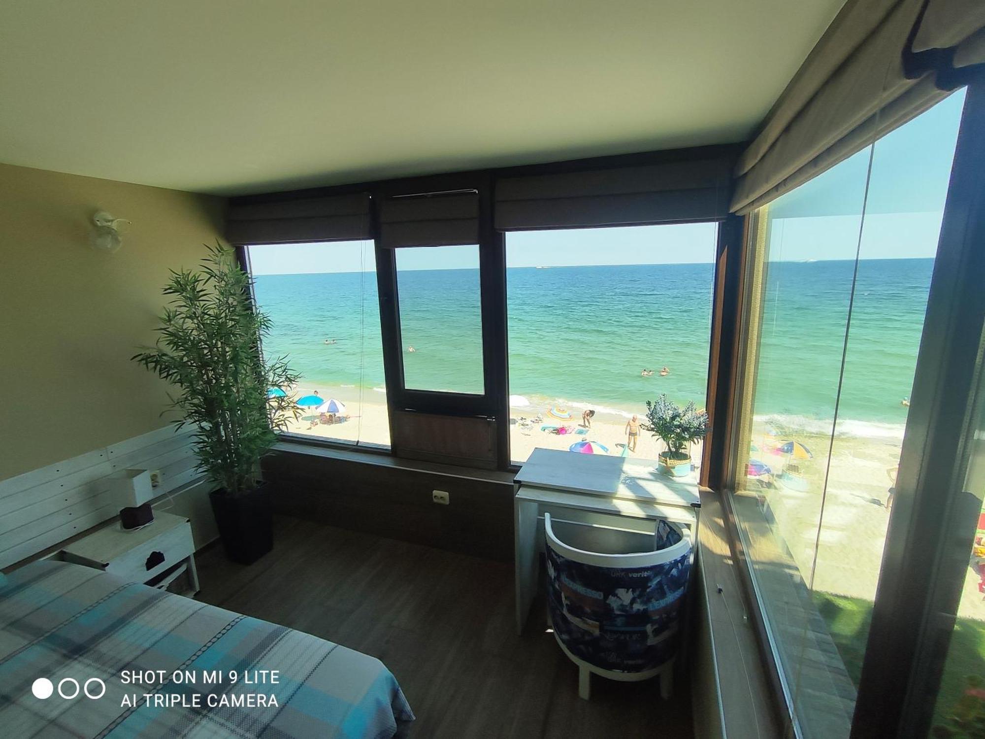 Hemingway Rooms In Happy Beach Varna Exterior photo